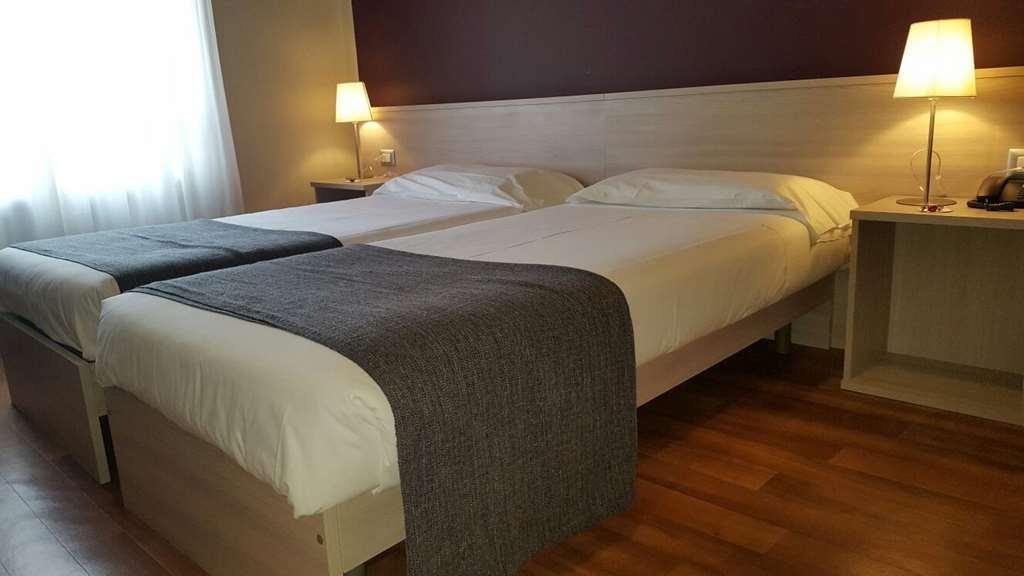 Mokinba Cristallo Hotel Mailand
