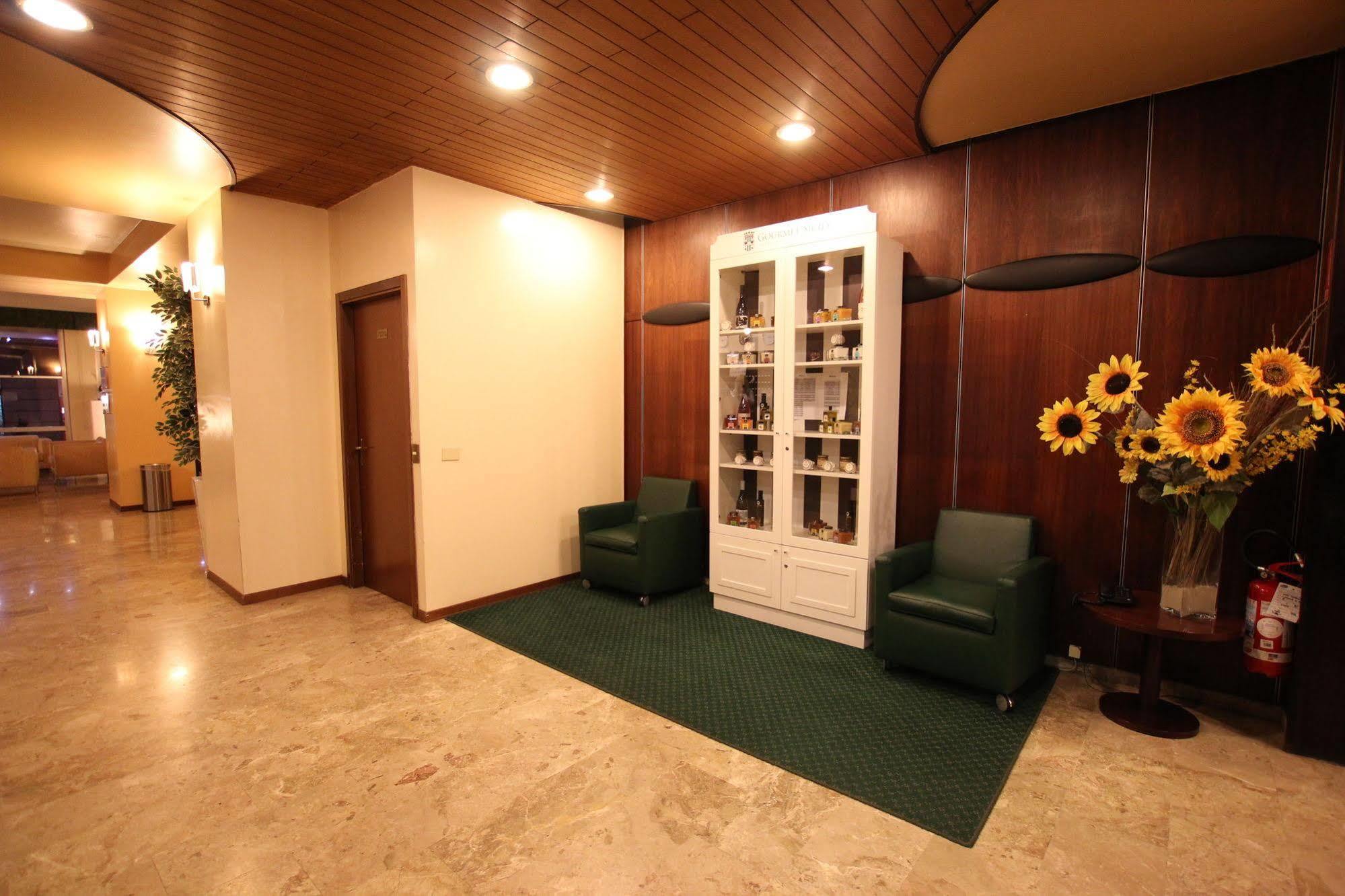 Hotel Mokinba Cristallo Mailand