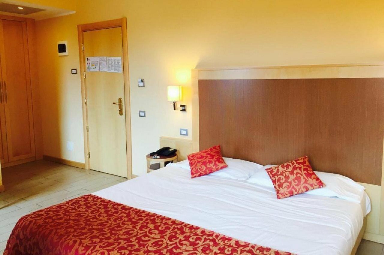 Mokinba Cristallo Hotel Mailand
